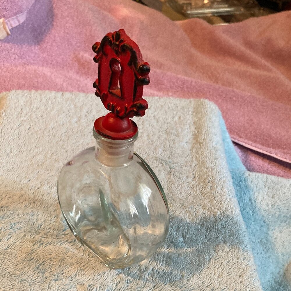 VTG Round Clear Glass Decanter/Perfume Bottle with Red Stopper-7.25" High-EUC